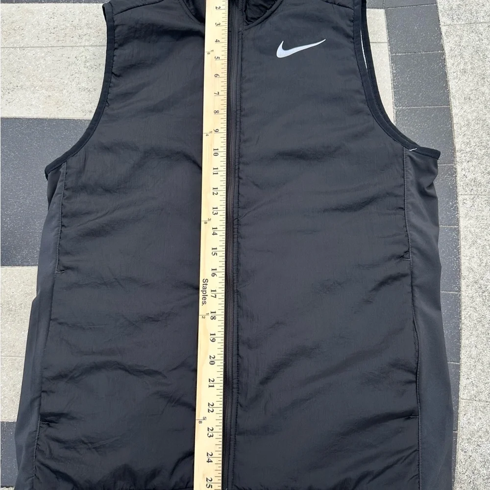 Nike Aerolayer Vest - Black & White- Running Medium - Picture 10 of 11